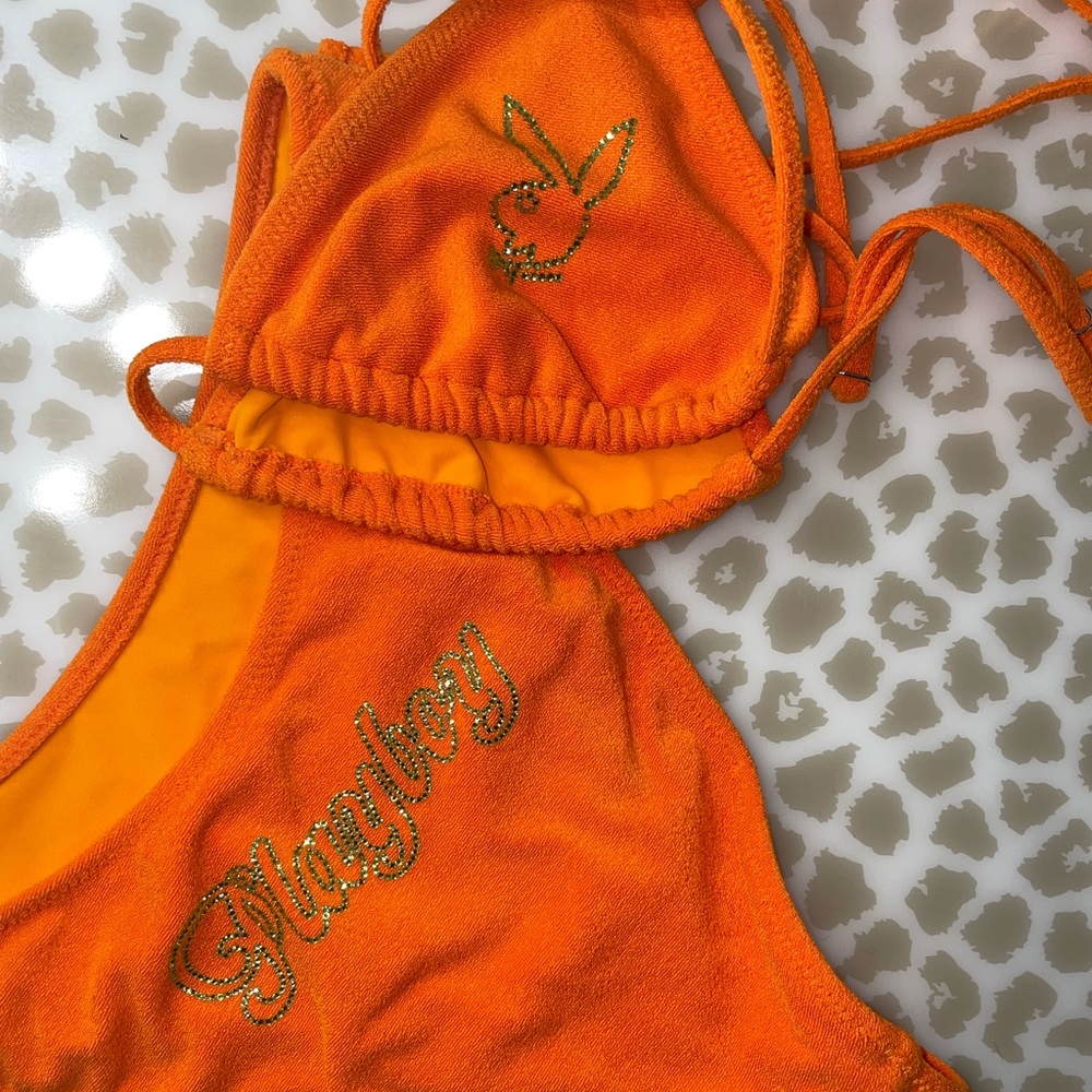 Orange PLAYBOY bikini! 🧡